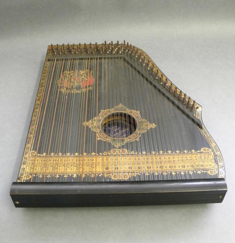 Mandolin harp Te Awamutu Museum